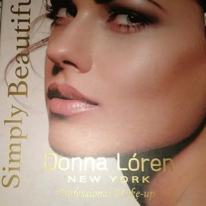 Donna Loren NY Simply Beautiful Makeup Palette